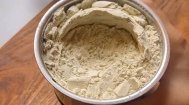 Homemade sharbat premix made with fennel seeds, mishri, and cardamom